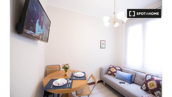 Se alquila habitación en apartamento de 5 dormitorios en Casco Viejo, Bilbao