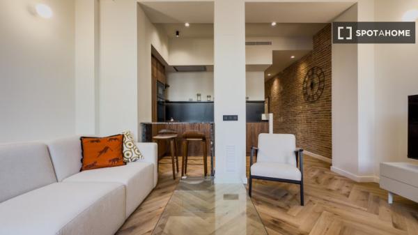 Apartamento de 3 dormitorios en alquiler en L'Eixample, Barcelona