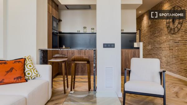 Apartamento de 3 dormitorios en alquiler en L'Eixample, Barcelona